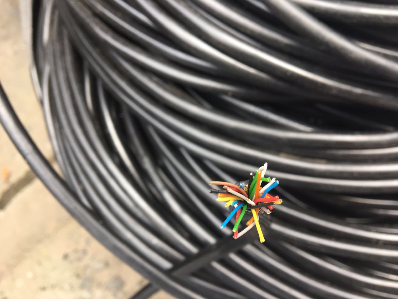 同轴电缆